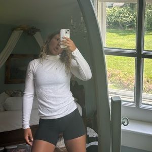 Aerie White turtleneck